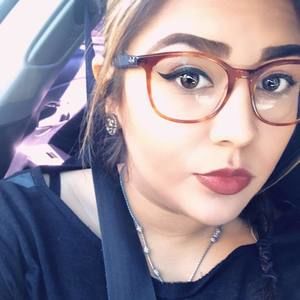 Meet your Posher, Gabriela